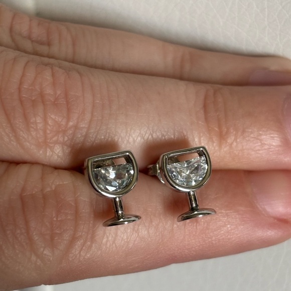 Unknown Jewelry - New 925 Silver Wine Glass Studs with Swarovski Crystal